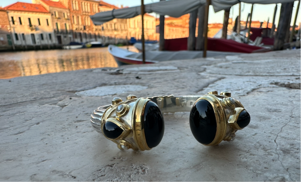 Large Serpentine Open Stone Bracelet - Black Onyx