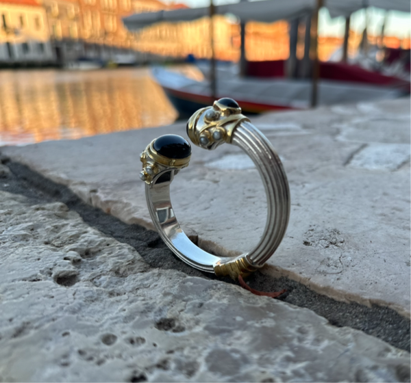 Large Serpentine Open Stone Bracelet - Black Onyx