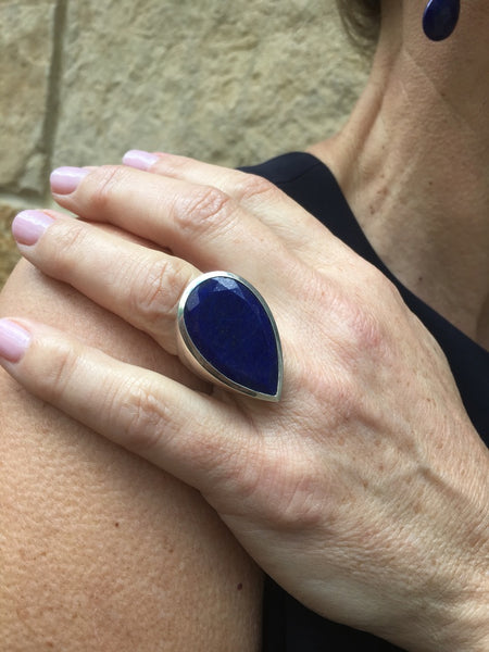 Modern Paisley Cocktail Ring Lapis Lazuli 8