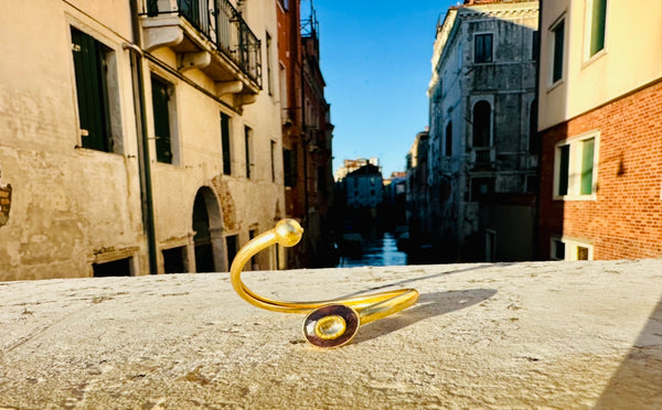 Limited Edition Gold Plated Twist Bangle with Sapphire Jadau