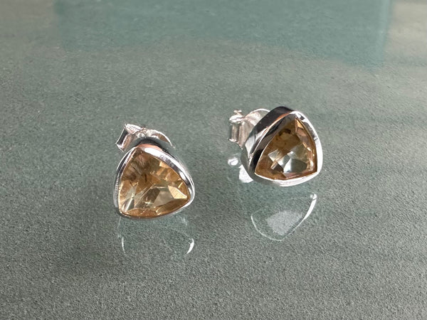 Capri Encased Triangolo Studs Citrine