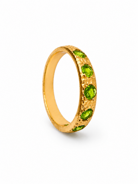 Jaipuri Encased Peridot Ring