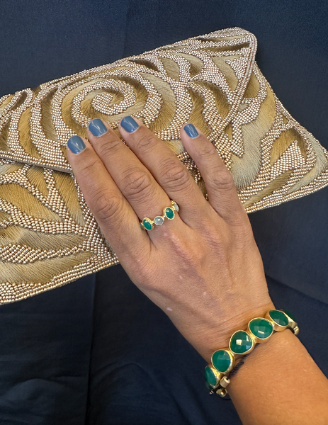 Single Lined Peacock Green Onyx Pin Bangle