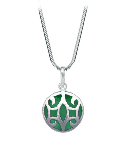 Arabesque Round Cutout Pendant Green Onyx