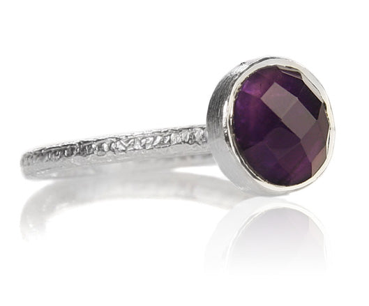 Capri Small Circle Ring Amethyst