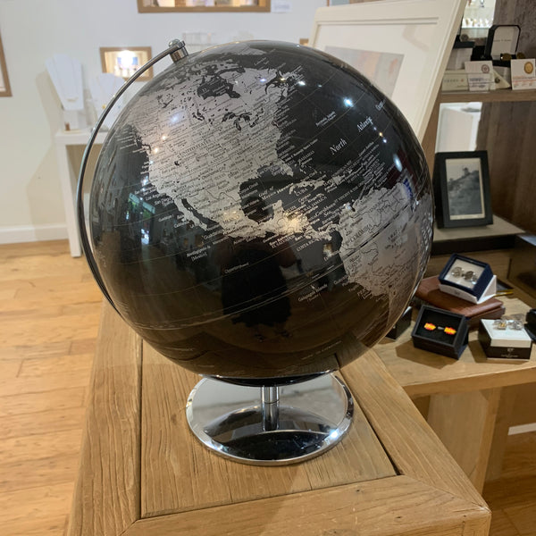 World Globe - Black
