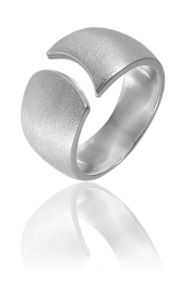 Zubi Zuri Bridge Ring