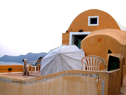 Greece: Waiting for the Sun - Santorini