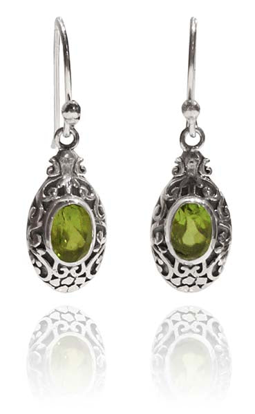 Small Bali Oval with Stone Earrings Peridot