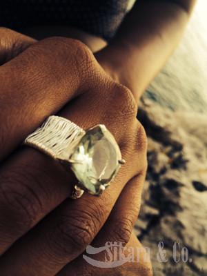 Italian Step Ladder with Stone Ring Green Amethyst