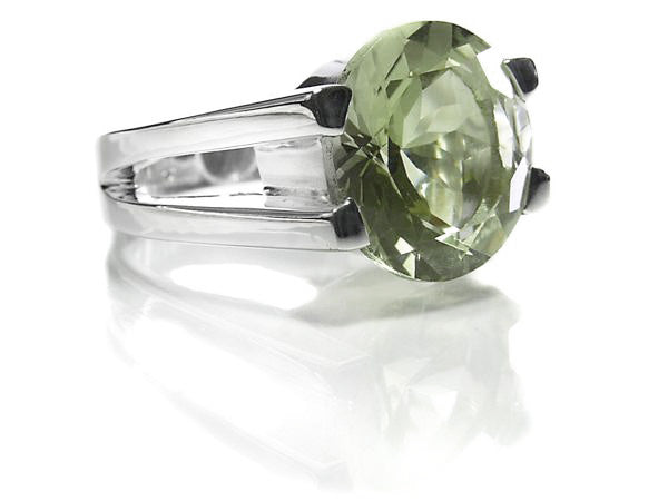 Da Vinci Four Prong Capri Cocktail Ring Green Amethyst
