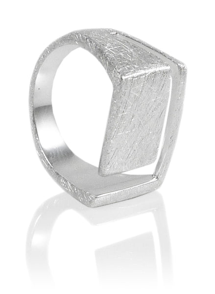 Brushed Striped Rectangular Ring
