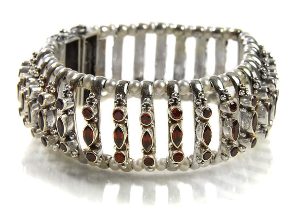 Jaipuri Pearl and Garnet Bracelet