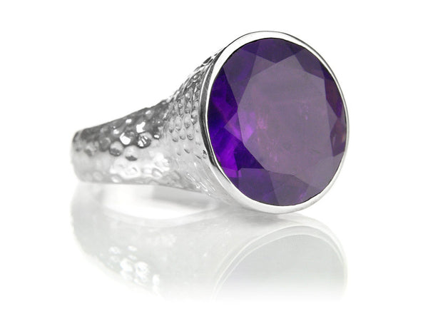 Gaudi Pointalism Circle Cocktail Ring (Amethyst)