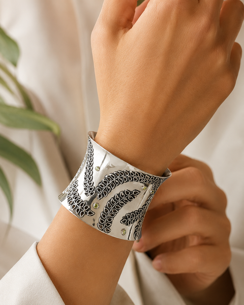 Brazilian Amazon Leaf Cuff