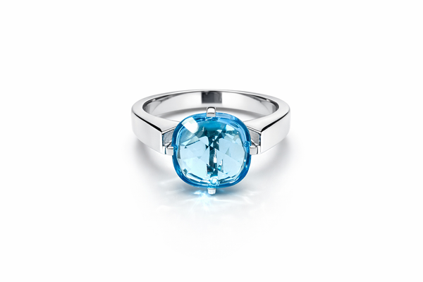 Icelandic Vatnajökull Classic Cocktail Ring - Blue Topaz
