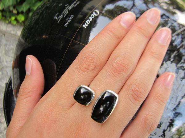 Two Stone Non-Connect Ring Black Onyx Cabochon