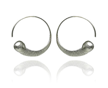 Euro Loop Earrings Grey Pearl