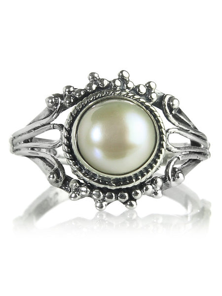 Gaudi Circle Classic Stone Ring White Pearl