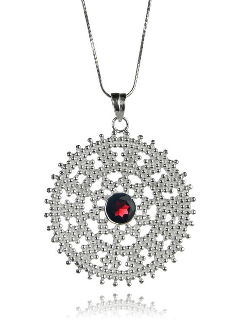 Medium Jaipuri Kundun Medallion (Garnet)