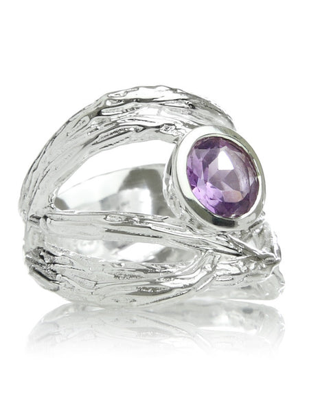 Amazon Twisted Ring with Stone