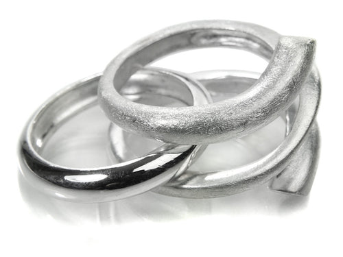 Bilbao Triple Line Twist Ring